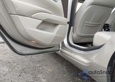 2013 Cadillac Xts Luxury from USA, damaged, VIN 2G61R5S30D9174924